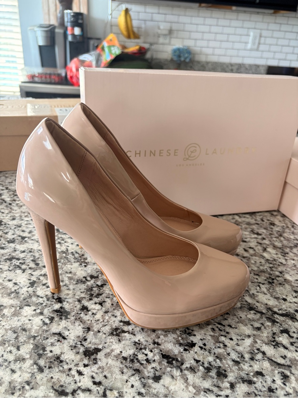 New Women’s 7.5 Chinese Laundry Nude Patent Platform Pumps